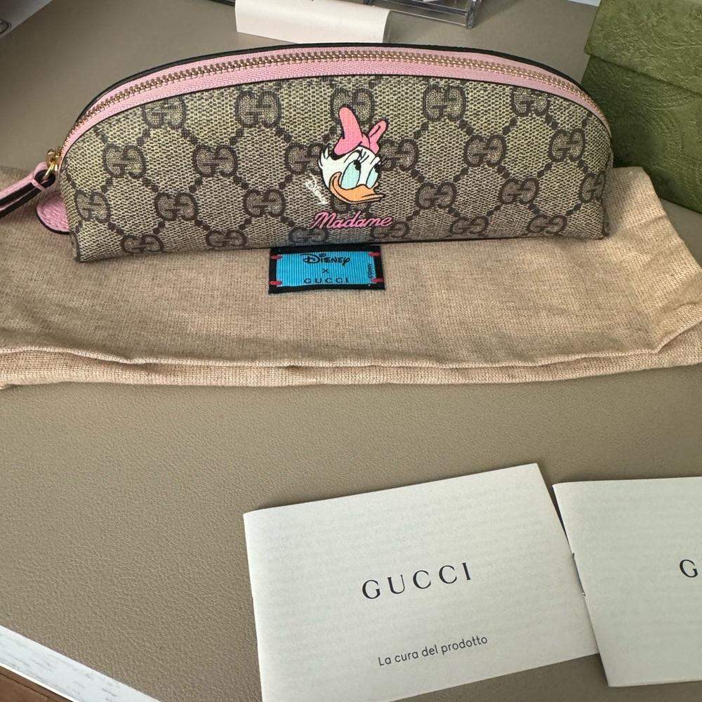 Gucci x Disney Cosmetic Pouch - Pink and Beige